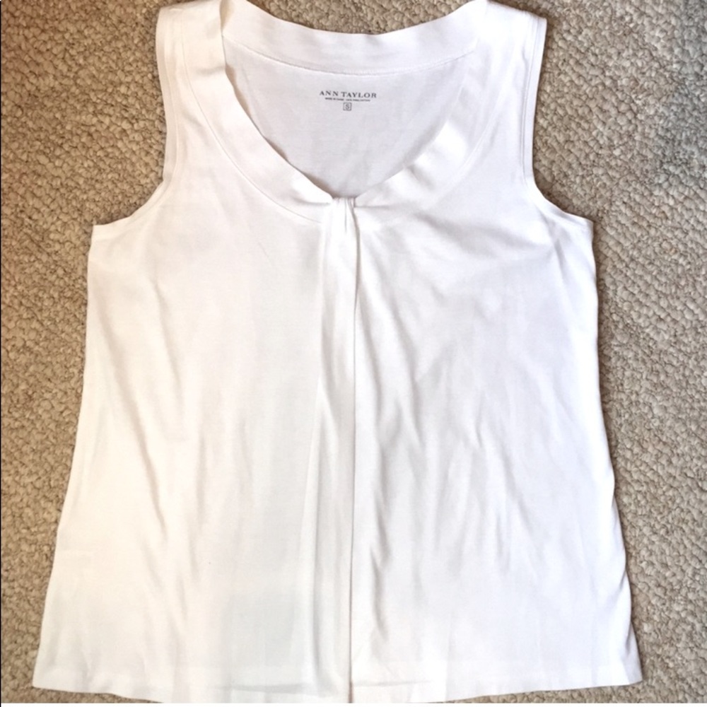 Stylish Ann Taylor Sleeveless Top